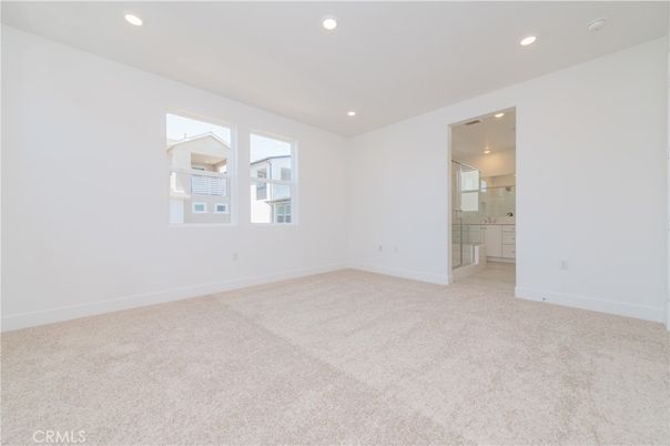 Bathroom, Empty room, Interior, Recessed Lighting