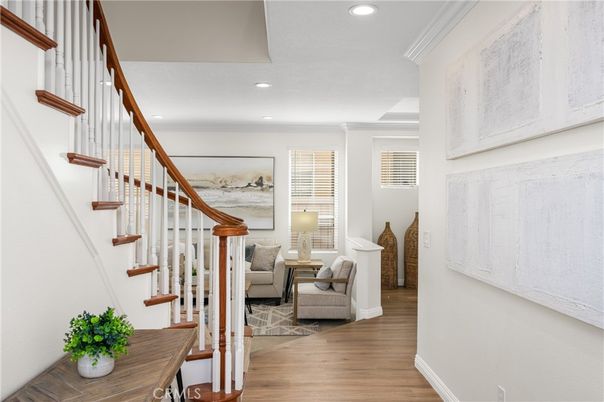 Interior, Recessed Lighting, Wood Texture Flooring