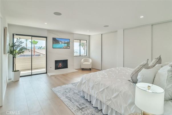 Bedroom, Fireplace, Interior, Recessed Lighting, Wood Texture Flooring