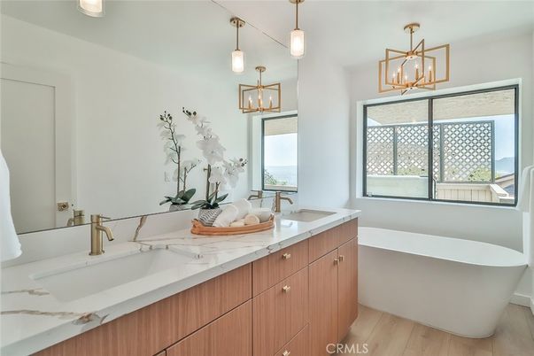 Bathroom, Dual Sink Vanities, Free Standing Baths, Interior, Pendant Lights, Wood Texture Flooring