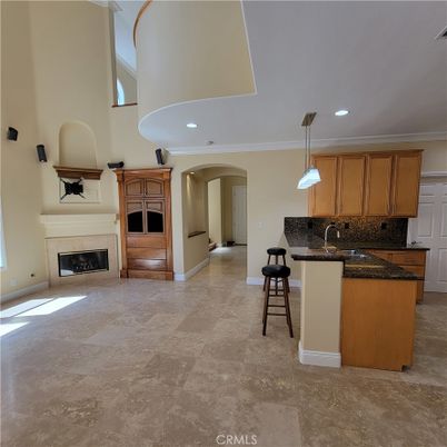 Fireplace, Interior, Kitchen, Pendant Lights, Recessed Lighting