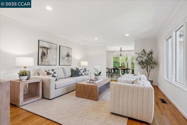 Dining room, Interior, Living room, Recessed Lighting, Wood Texture Flooring