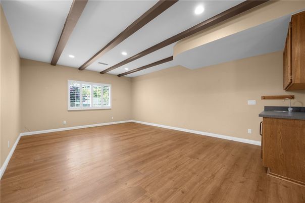 Empty room, Interior, Recessed Lighting, Wooden Beams, Wood Texture Flooring
