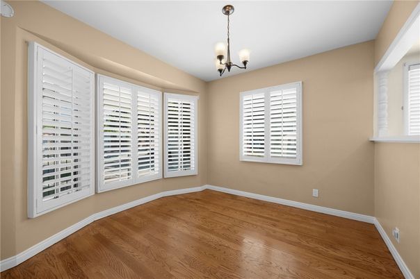 Chandelier, Empty room, Interior, Wood Texture Flooring
