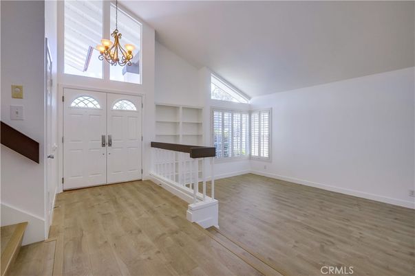Chandelier, Empty room, Interior, Wood Texture Flooring