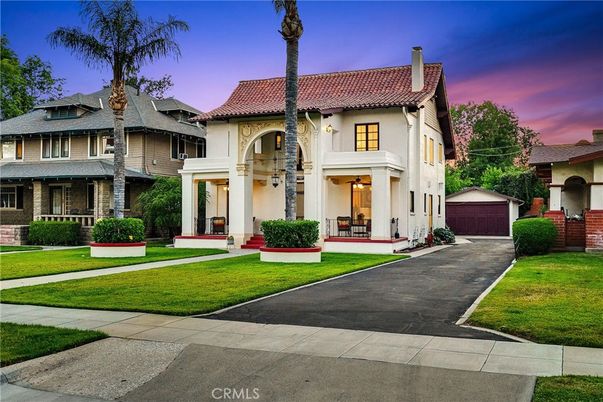 Detached Garage, Exterior, Facade, Mediterranean