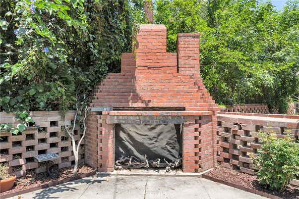 Exterior, Fireplace