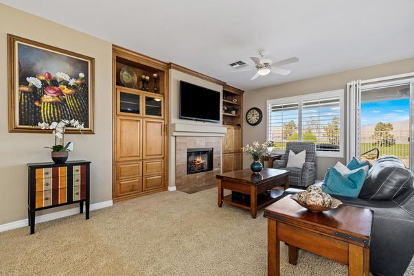 Fireplace, Interior, Living room