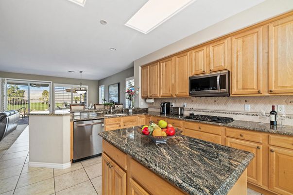 Dining room, Interior, Kitchen, Pendant Lights, Recessed Lighting, Stainless Steel Appliances