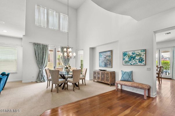 Chandelier, Dining room, Interior, Recessed Lighting, Wood Texture Flooring