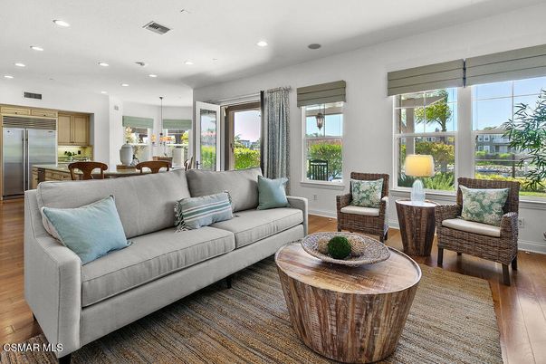 Dining room, Interior, Kitchen, Living room, Pendant Lights, Recessed Lighting, Stainless Steel Appliances, Wood Texture Flooring