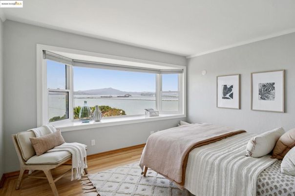 Bedroom, Interior, Water, Wood Texture Flooring