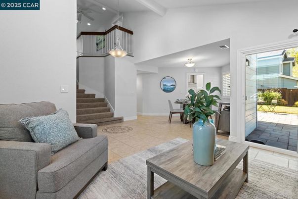 Dining room, Interior, Living room, Pendant Lights, Recessed Lighting