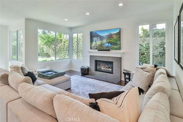 Fireplace, Interior, Living room, Recessed Lighting