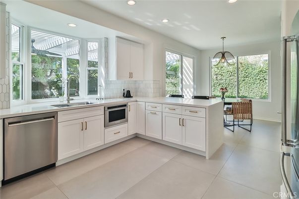 Interior, Kitchen, Pendant Lights, Recessed Lighting, Stainless Steel Appliances