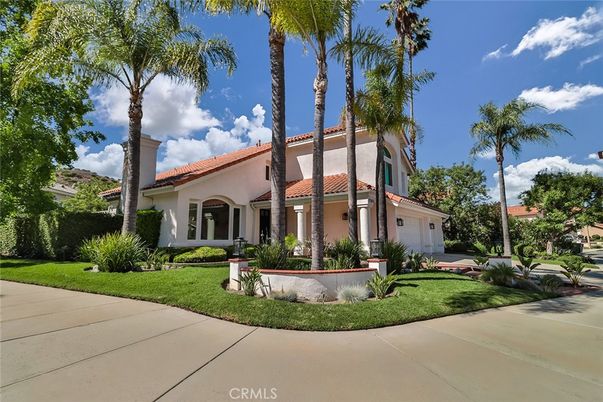 Attached, Exterior, Facade, Spanish Mediterranean