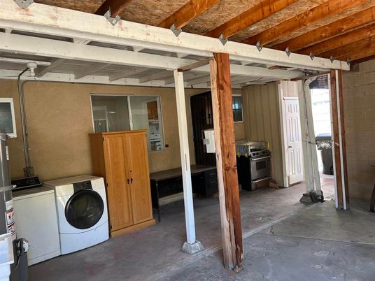 Interior, Washer, Wooden Beams, Wooden Ceilings