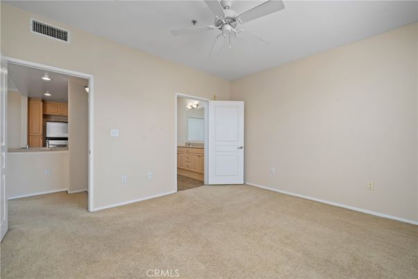 Empty room, Interior, Kitchen, Recessed Lighting