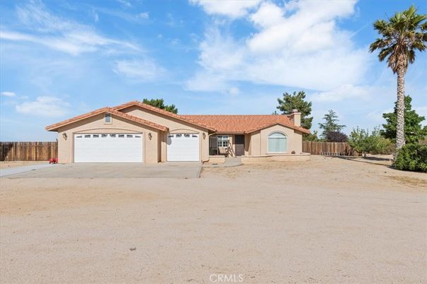 Attached, Backyard, Exterior, Facade, Ranch