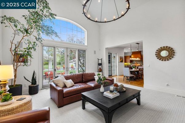Dining room, Interior, Living room, Pendant Lights, Recessed Lighting, Wood Texture Flooring
