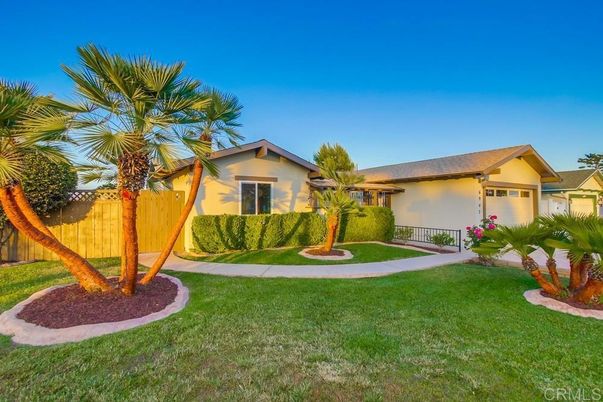 Attached, Backyard, Exterior, Facade, Ranch