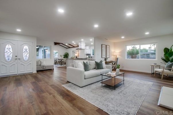 Dining room, Interior, Kitchen, Living room, Pendant Lights, Recessed Lighting, Wood Texture Flooring