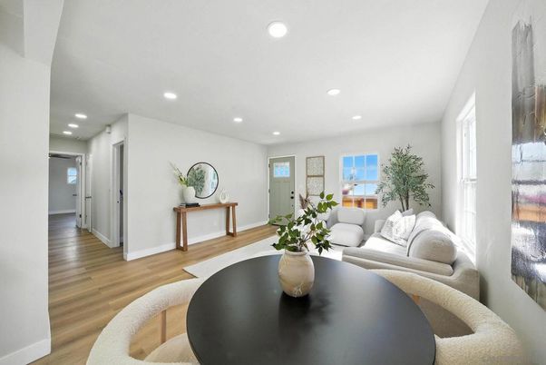 Interior, Living room, Recessed Lighting, Wood Texture Flooring