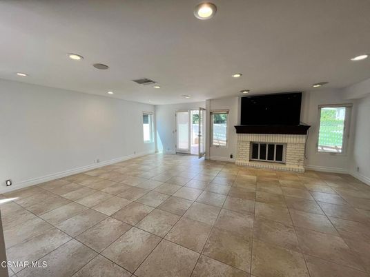 Empty room, Fireplace, Interior, Recessed Lighting