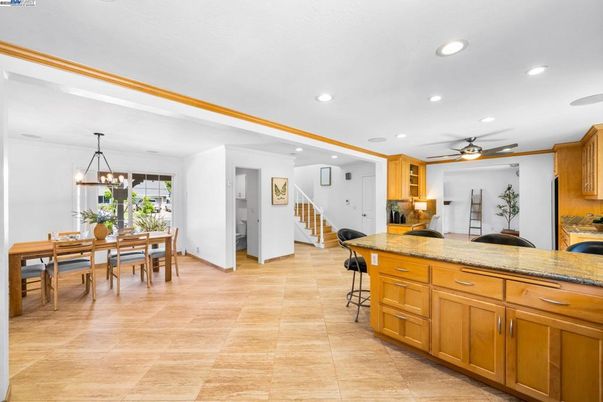 Chandelier, Dining room, Interior, Recessed Lighting