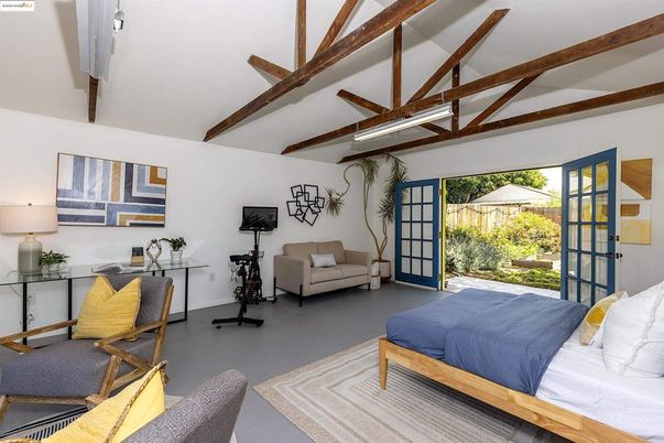 Bedroom, Fitness Equipment, Interior, Wooden Beams