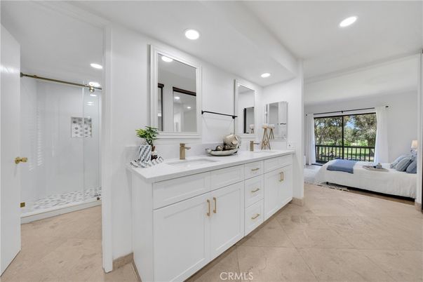 Bathroom, Bedroom, Dual Sink Vanities, Interior, Recessed Lighting