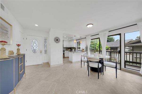 Dining room, Interior, Kitchen, Recessed Lighting