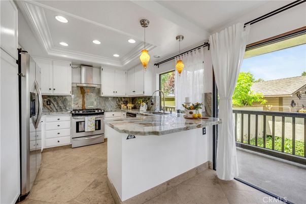 Interior, Kitchen, Pendant Lights, Recessed Lighting, Stainless Steel Appliances