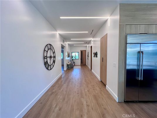 Interior, Recessed Lighting, Wood Texture Flooring