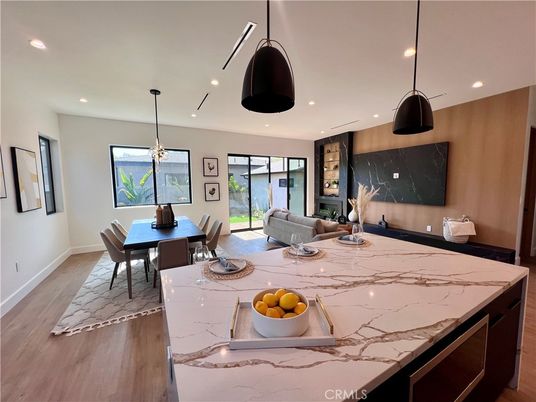 Dining room, Interior, Kitchen, Pendant Lights, Recessed Lighting, Wood Texture Flooring