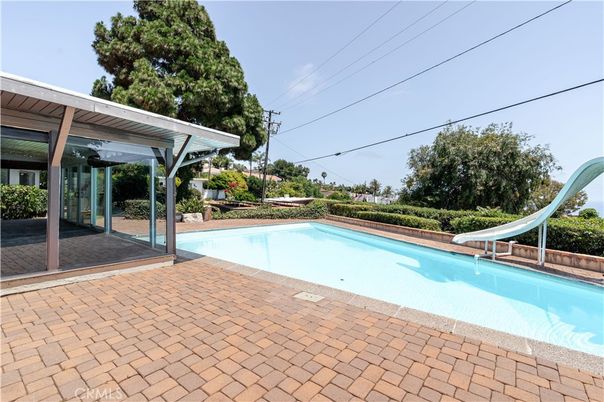 Exterior, Playground, Pool