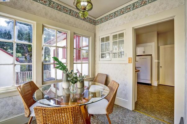 Dining room, Interior