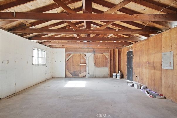 Empty room, Interior, Wooden Beams, Wooden Ceilings, Wooden Walls
