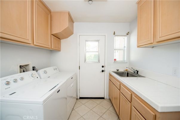 Interior, Kitchen, Tile Countertops, Washer