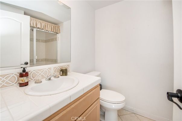 Bathroom, Interior, Tile Countertops