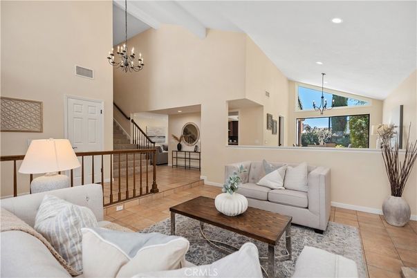 Chandelier, Interior, Living room, Pendant Lights, Recessed Lighting