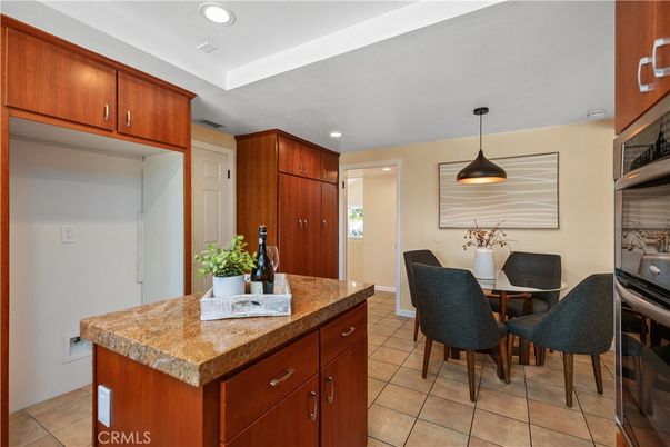 Dining room, Interior, Kitchen, Pendant Lights, Recessed Lighting
