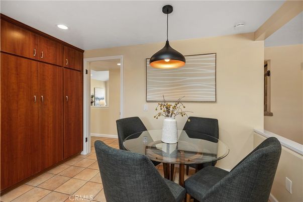 Dining room, Interior, Pendant Lights, Recessed Lighting