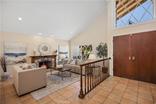Fireplace, Interior, Living room, Recessed Lighting