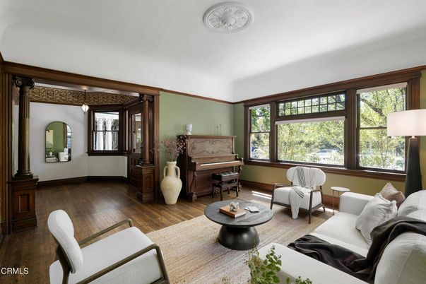 Interior, Living room, Pendant Lights, Piano, Wood Texture Flooring