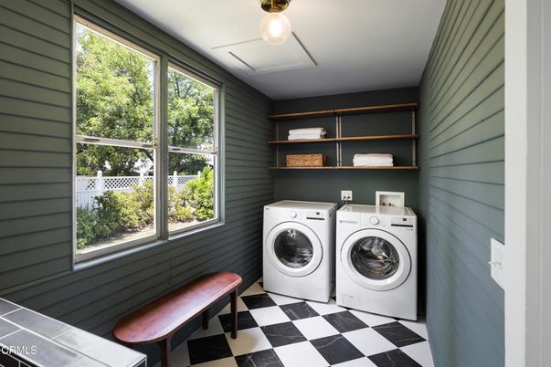 Interior, Washer