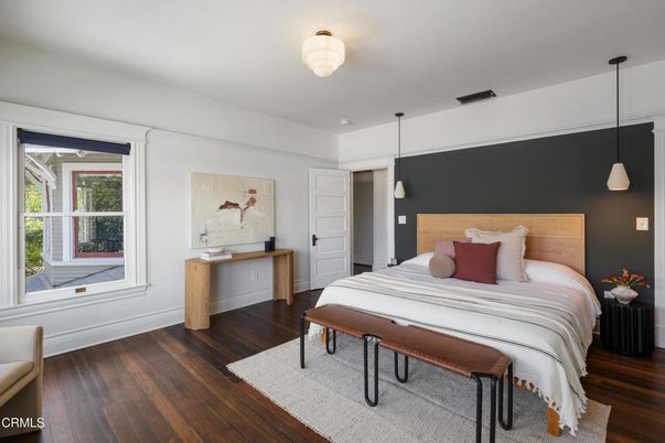 Bedroom, Interior, Pendant Lights, Wood Texture Flooring