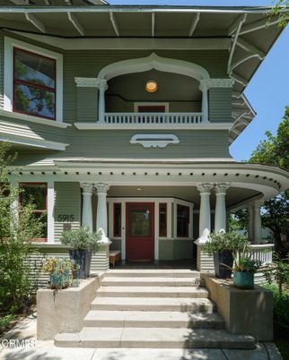 Exterior, Facade, American Craftsman