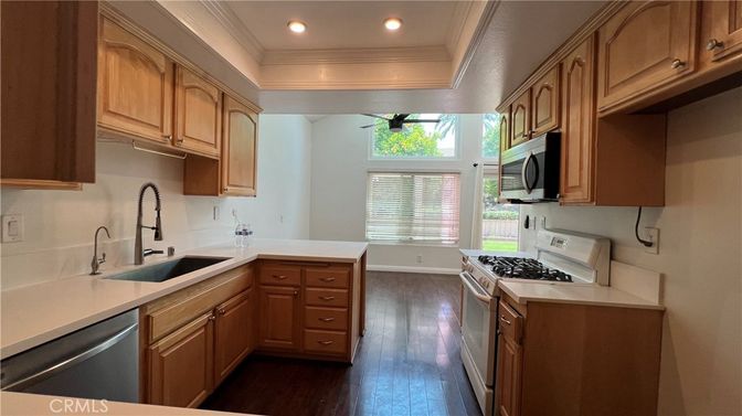 Interior, Kitchen, Recessed Lighting, Wood Texture Flooring