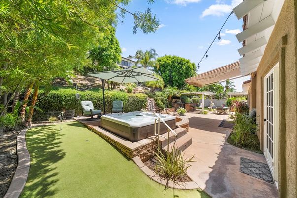 Backyard, Exterior, Hot Tub
